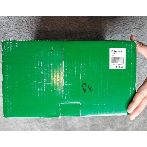 11 PC Christmas Holiday Porcelain Dinnerware Set Plates Holly Berry Gold Trim - Picture 5 of 13